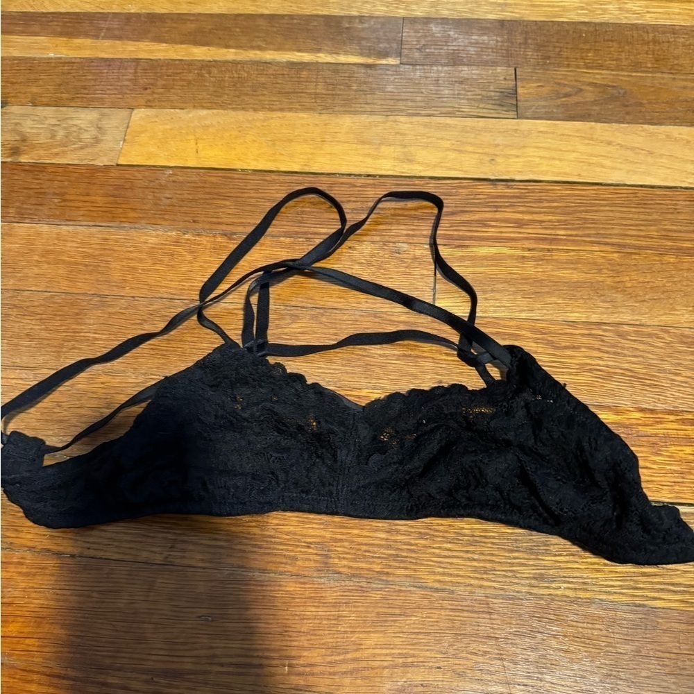 Aerie Black Lace Bra with Scalloped Edges